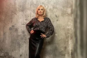 Η Αγγελική Νικολούλη επιστρέφει – Πότε θα δούμε το πρώτο «Φως στο Τούνελ» της χρονιάς