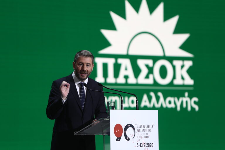 Νικόλα δώστα όλα – Ρεσιτάλ πλειοδοσίας και διεύρυνση με Αποστολάκη και Αυλωνίτη στη ΔΕΘ
