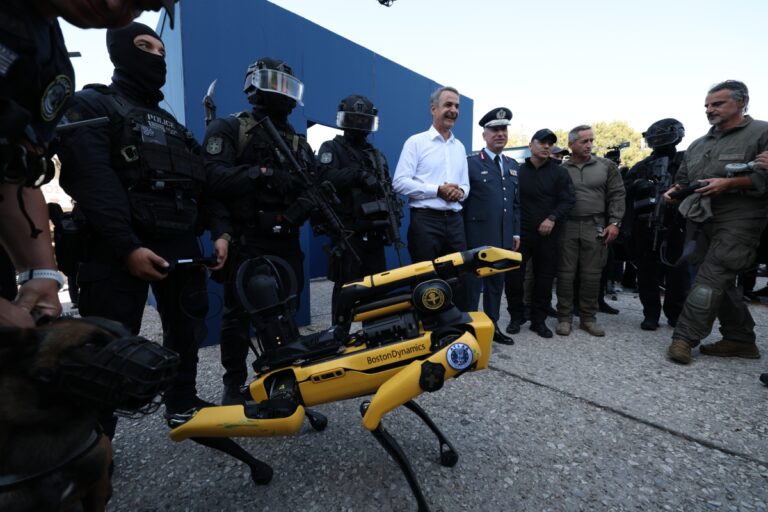 ΔΕΘ 2026: Επίδειξη της ΕΛ.ΑΣ. με ΕΚΑΜ, drones και ρομπότ-σκύλο – Πώς αφοπλίστηκε «ταμπουρωμένος» ληστής