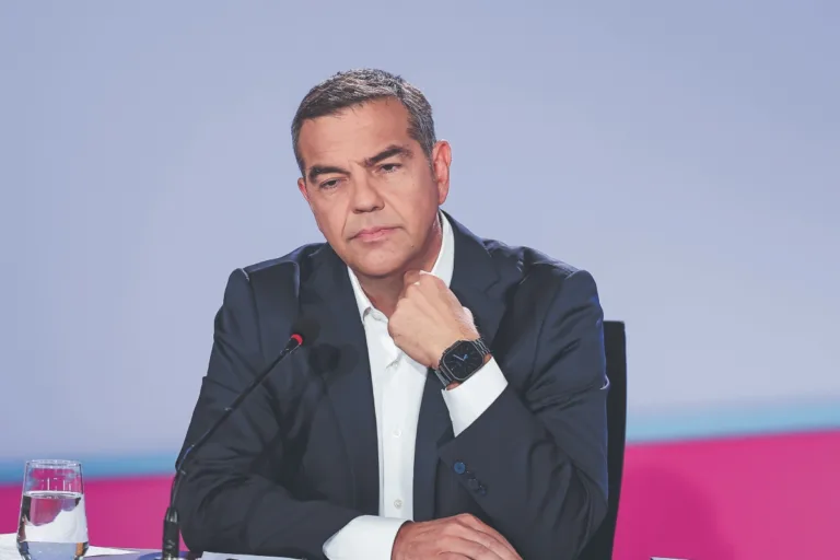 Επιβεβαίωση ΕΤ: Ο Τσίπρας καλεί συριζαίους στην ΕΛΑΣ