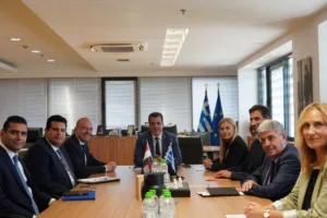 Συνάντηση Πλεύρη με νέο πρέσβη της Αιγύπτου στην Αθήνα: Σε πρώτο πλάνο η αντιμετώπιση του μεταναστευτικού