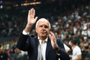 Ομπράντοβιτς εν όψει Εφές: «Οι προσδοκίες είναι υψηλές»