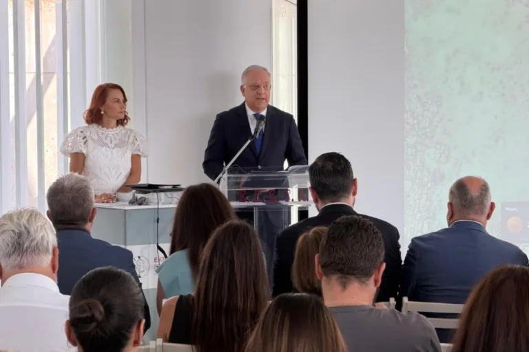 Θεοδωρικάκος: Η βιομηχανία πρωταγωνιστεί με πάνω από 600 παραγωγικές επενδύσεις προϋπολογισμού 2,1 δ