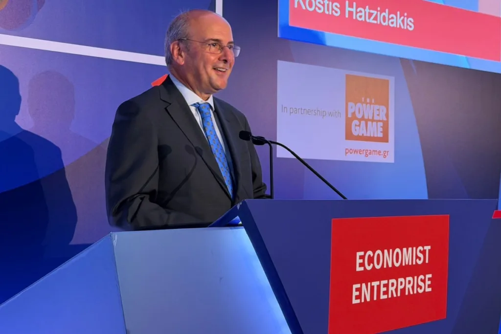 Χατζηδάκης στο συνέδριο του Economist: H Ελλάδα νοτιοανατολική πύλη της Ευρώπης