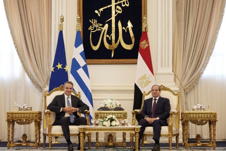 Αίγυπτος: Στο Ελ Αλαμέιν ο Κυριάκος Μητσοτάκης – Συνάντηση με τον Αλ Σίσι