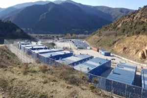 Σέρρες: Νέα επεισόδια στη δομή μεταναστών – Απόπειρες απόδρασης και ζημιές στις εγκαταστάσεις