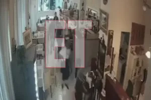 Έκρηξη στην Πλάκα: Βίντεο ντοκουμέντο μέσα από το διπλανό ξενοδοχείο – Συνεχίζονται οι έρευνες για αγνοούμενους