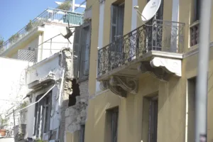 Πλάκα: Συνελήφθησαν οι τρεις κλέφτες χαλκού για την έκρηξη με τους 6 νεκρούς – Το σχολικό με 12 μαθη