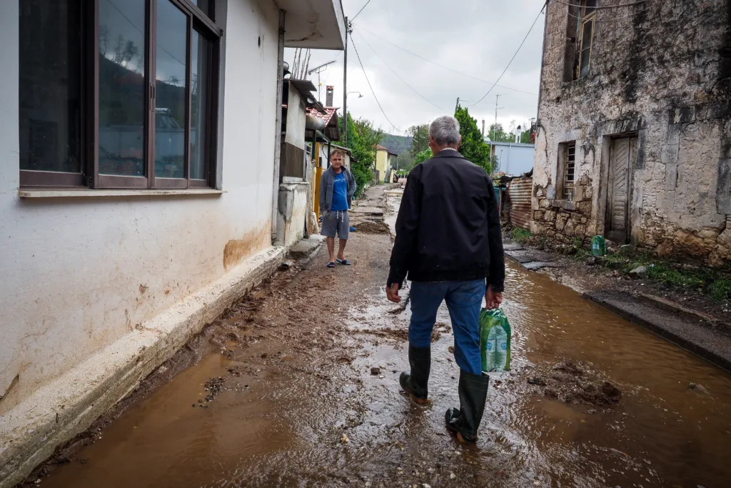 Καιρός: Νέο έκτακτο δελτίο από την ΕΜΥ – Πώς θα εξελιχθεί η κακοκαιρία