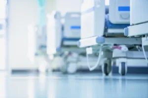 Θεσσαλονίκη: «Την βάλαμε υγιέστατη και την πήραμε νεκρή 27 κιλά» – Νέες καταγγελίες για την κλινική