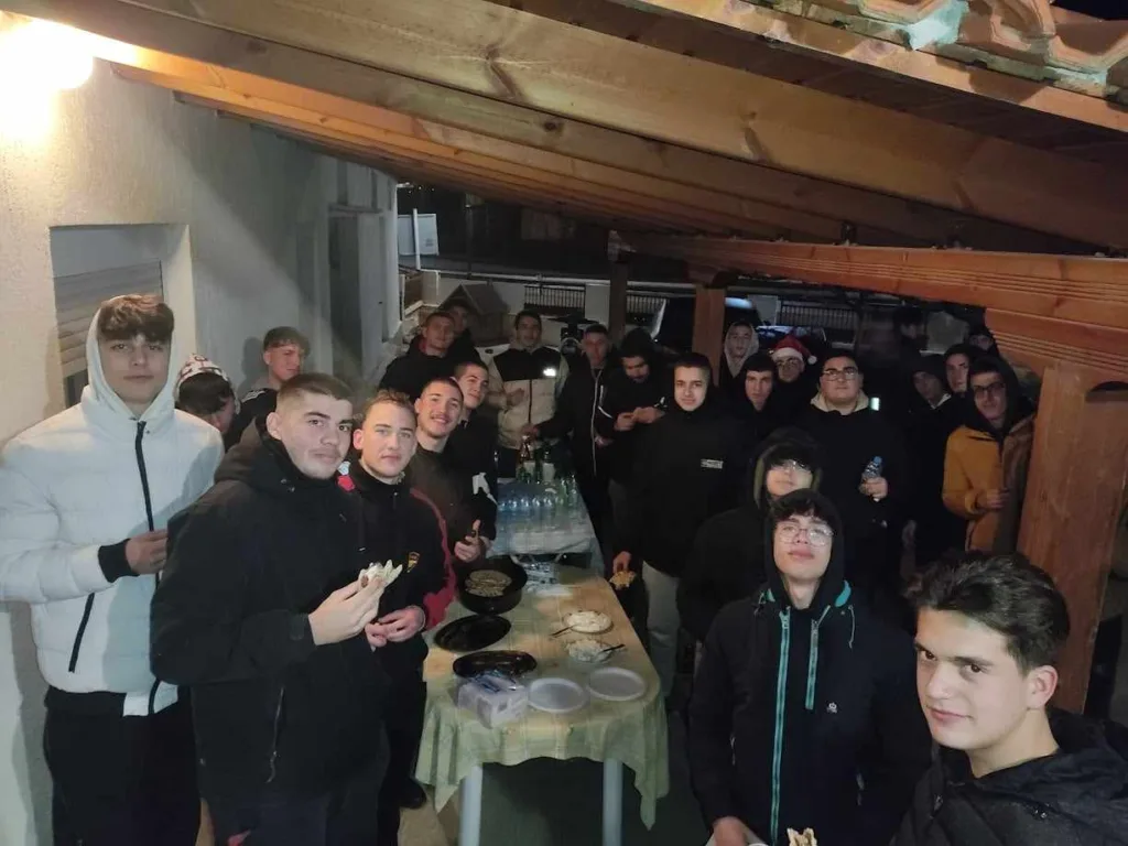 Εσωτερική εικόνα άρθρου