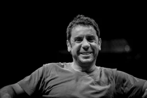 Θάνατος Μαζωνάκη: «Δεν υπάρχει καμία σύνδεση του γιατρού» – Τι λένε οι συνήγοροί του για την προφυλά