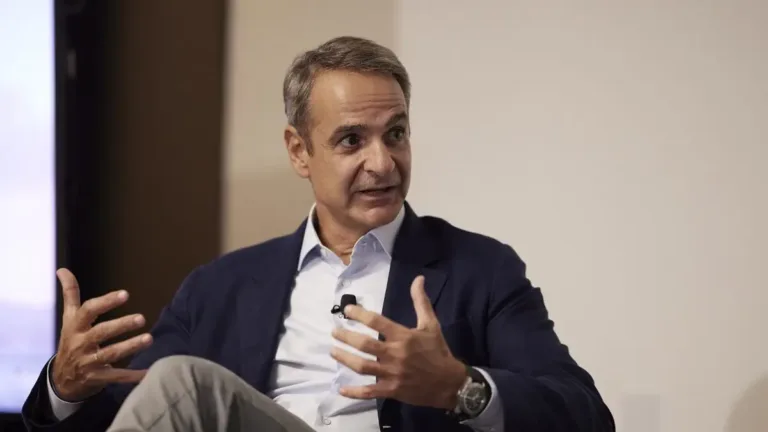 Μητσοτάκης για τη δολοφονία Μπακογιάννη: Βαδίζουμε στα βήματά του, διεκδικώντας όσα και εκείνος ήθελ