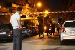 Νίκαια: «Άρχισε να παραληρεί. Φοβόμουν να κάνω κάτι» – Τι λέει η 44χρονη που κρατούνταν όμηρος
