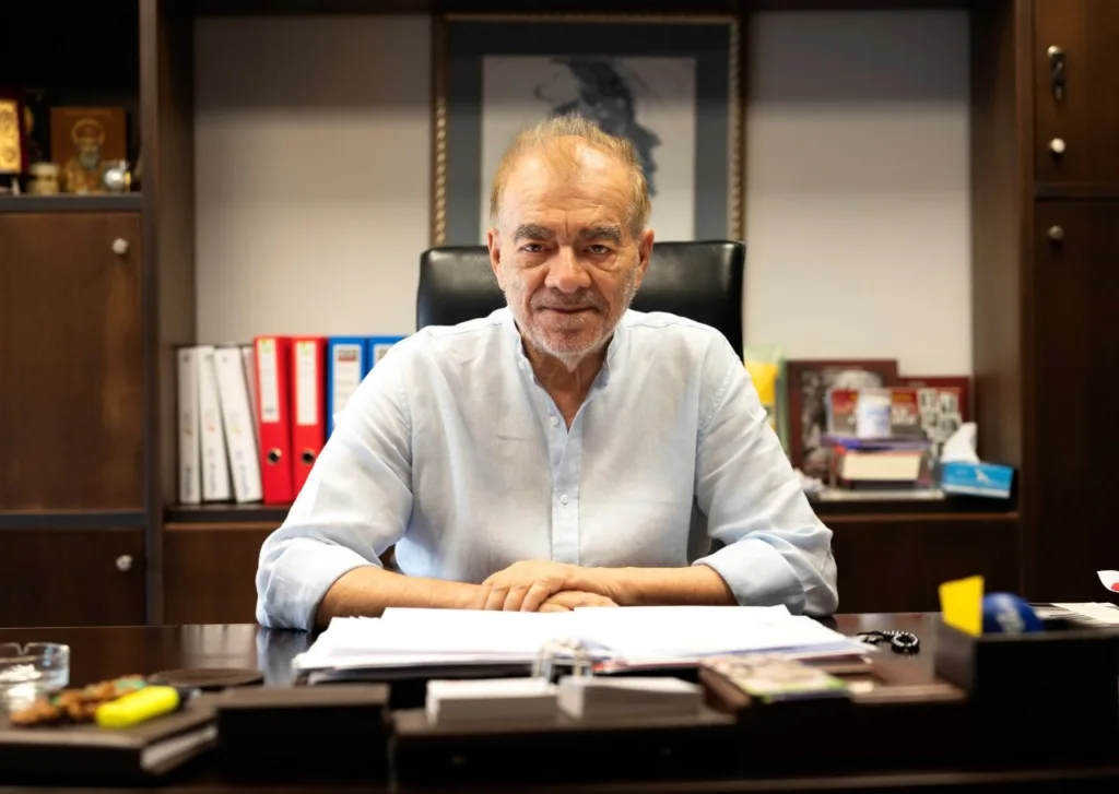 Ηχηροί Ψίθυροι από τον Νίκο Αναγνωστάκη – Ανθολογία κειμένων για την τέχνη, τον πολιτισμό το ε