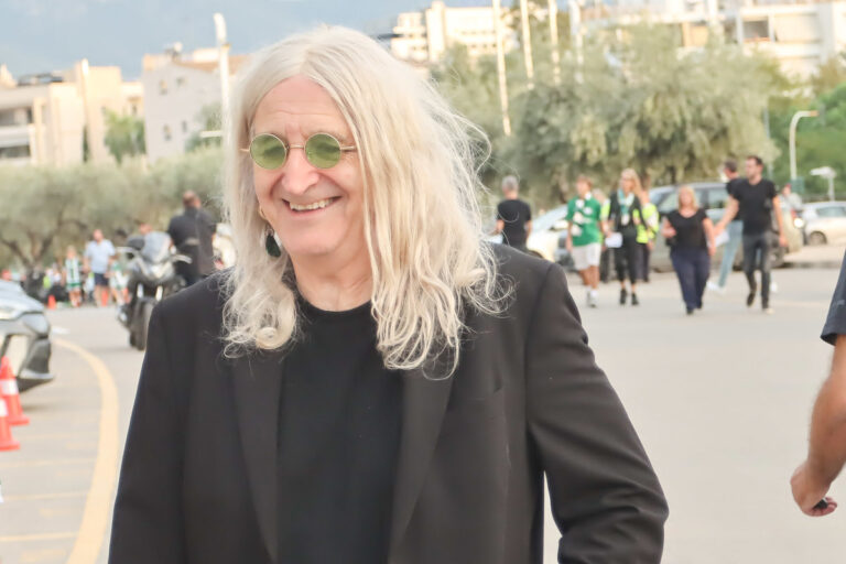 Νίκος Καρβέλας: Η πρώτη εμφάνιση μετά την διαμάχη με την Άννα Βίσση