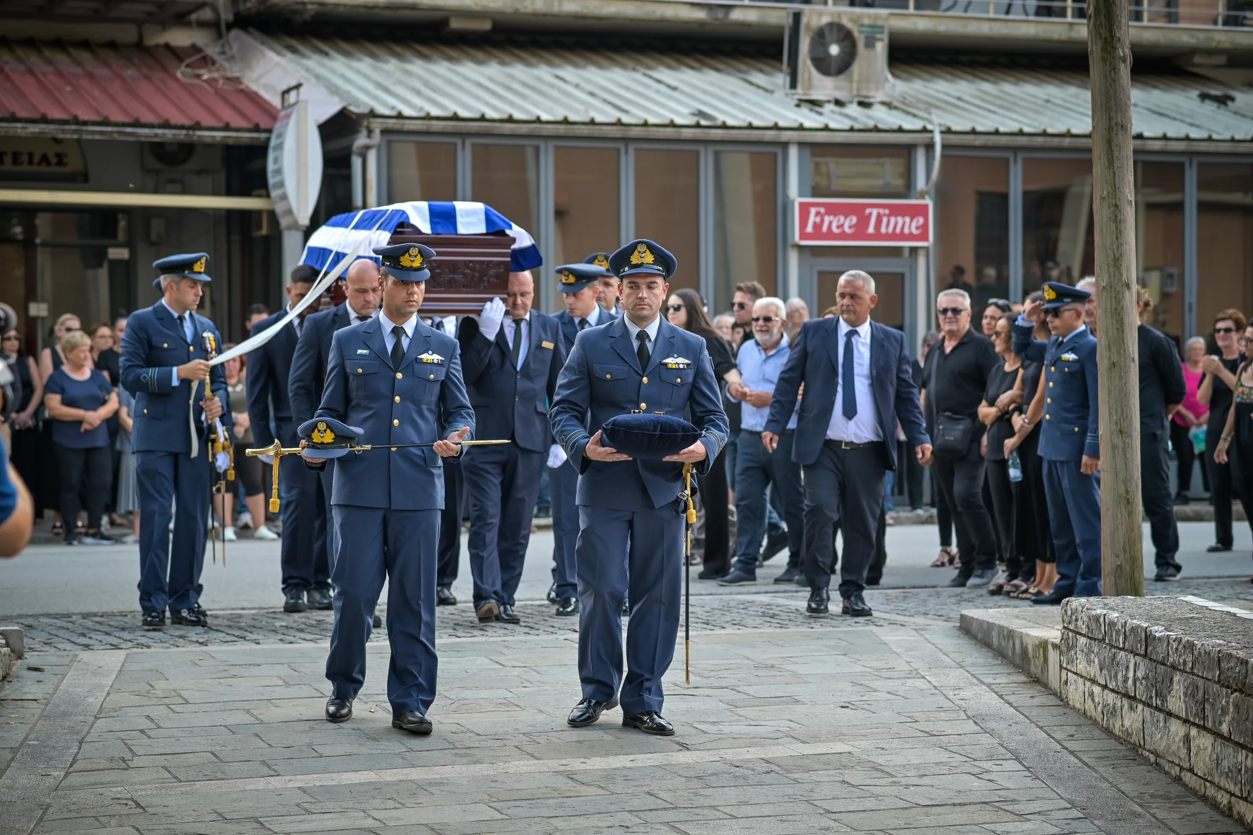 Εσωτερική εικόνα άρθρου