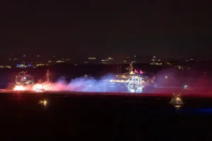 Αρμάτα στις Σπέτσες: Θεαματική αναπαράσταση της ιστορικής ναυμαχίας του 1822