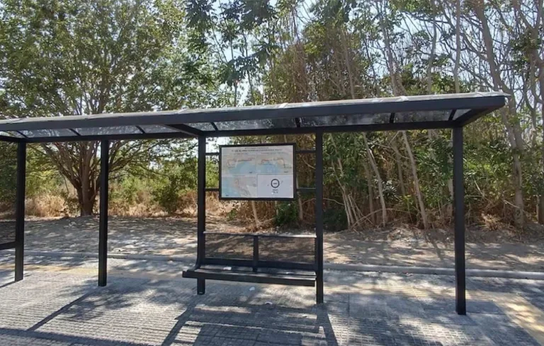 Θεσσαλονίκη: Τρία νέα στέγαστρα τοποθετήθηκαν στον σταθμό Μετρό «Μίκρα»