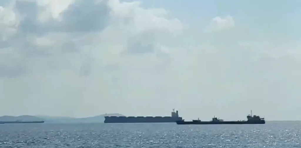 Τουρκία: Σύγκρουση δύο πλοίων στη Θάλασσα του Μαρμαρά – Αγνοούνται 10 ναυτικοί