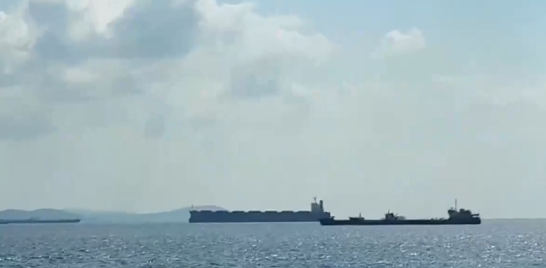 Τουρκία: Σύγκρουση δύο πλοίων στη Θάλασσα του Μαρμαρά – Αγνοούνται 10 ναυτικοί