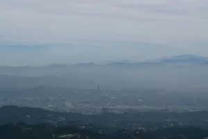 Καμπανάκι για το όζον: Δύο στους πέντε ανθρώπους εκτέθηκαν σε επικίνδυνα επίπεδα ρύπανσης το 2026