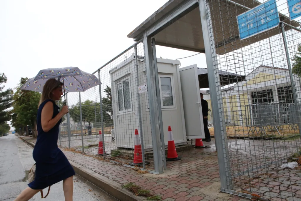 Τέμπη: Καταθέτει η Καρυστιανού – Στις 29 Σεπτεμβρίου η απόφαση για το κινητό του σταθμάρχη