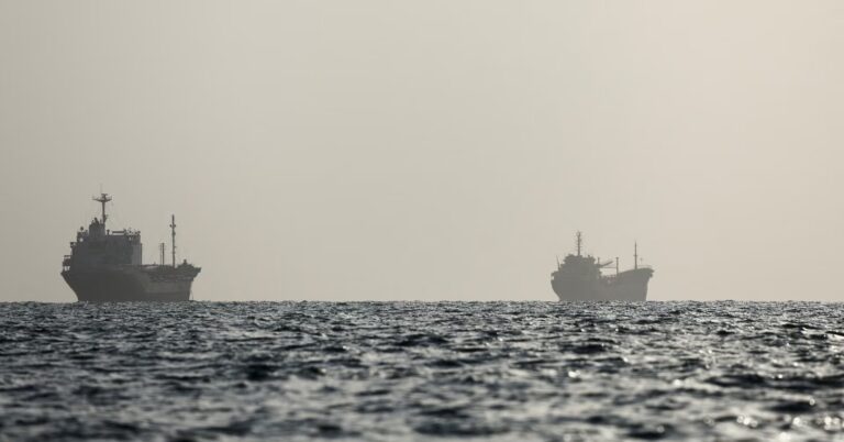 Ιράν: Πύραυλος έπληξε πετρελαιοφόρο στο νησί Χαργκ – Τι μεταδίδουν ιρανικά ΜΜΕ