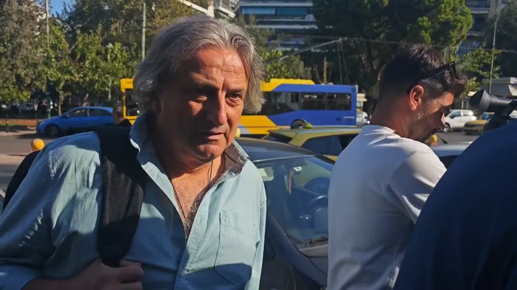 Γιώργος Μαζωνάκης: Στην Ευελπίδων ο υπνοθεραπευτής – Καταθέτει στον ανακριτή