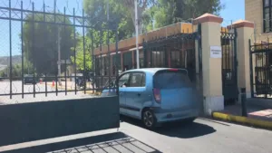 Μαραθώνας: Στην Ευελπίδων η 68χρονη κόρη και ο εγγονός για την υπόθεση με τα οστά της ηλικιωμένης