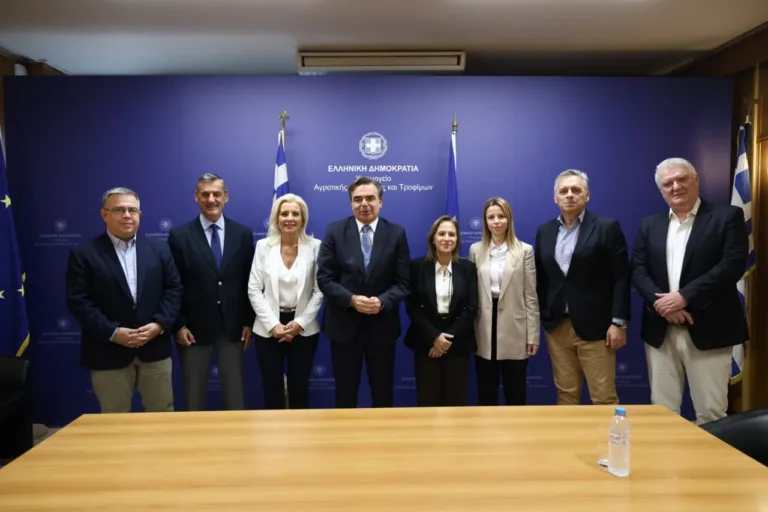 Σχοινάς: Συντονισμός των κρατικών υπηρεσιών στον πρωτογενή τομέα