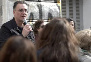 Μενέλαος Χαραλαμπίδης στον ΕΤ: «Ανοιχτά τα τραύματα Κατοχής και Εμφυλίου»