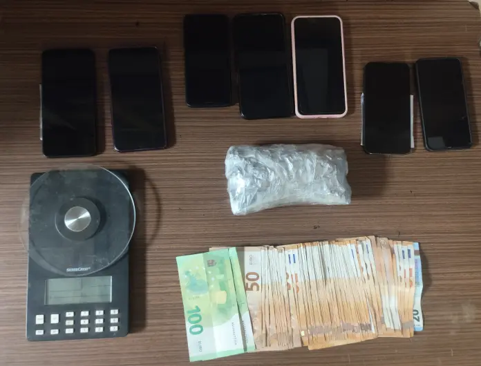 Εσωτερική εικόνα άρθρου
