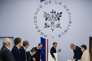 «Ακροαριστεροί και παραβατικοί στα επεισόδια»: To διάγγελμα Μακρόν μετά το χάος στη Γαλλία