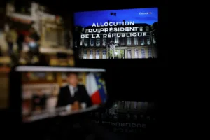 Γαλλία: Δεν κοπάζει η οργή – Νέα επεισόδια και πολιτική θύελλα μετά το διάγγελμα Μακρόν