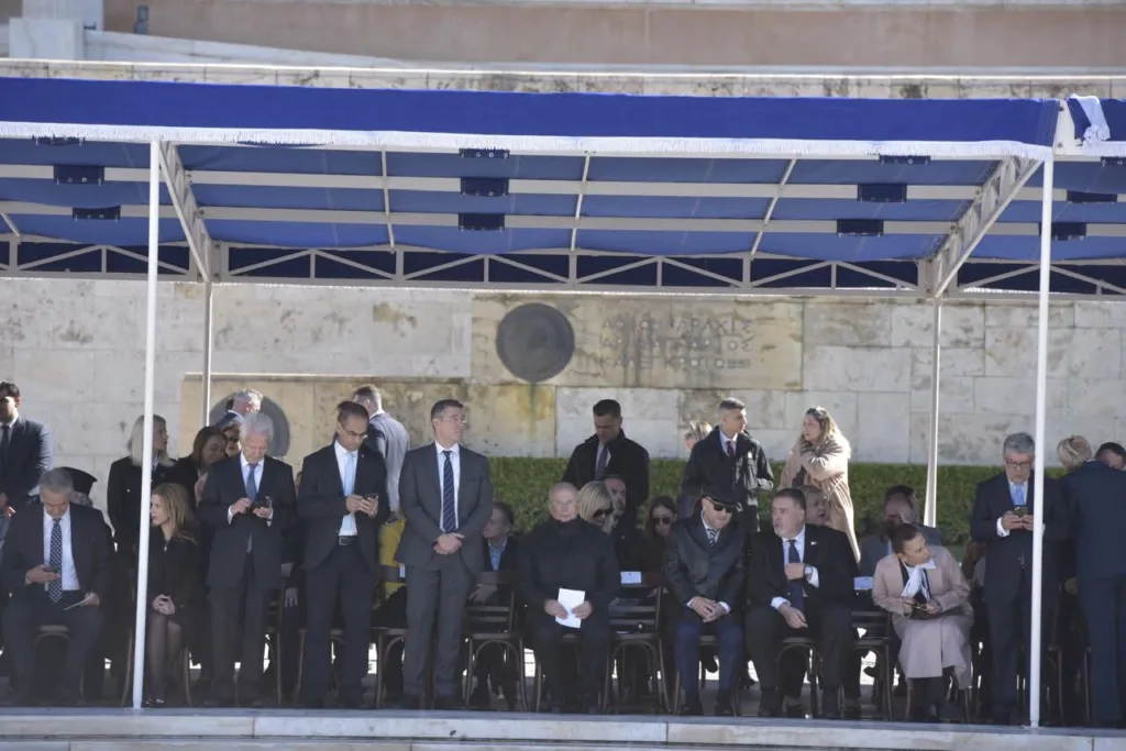 Εσωτερική εικόνα άρθρου
