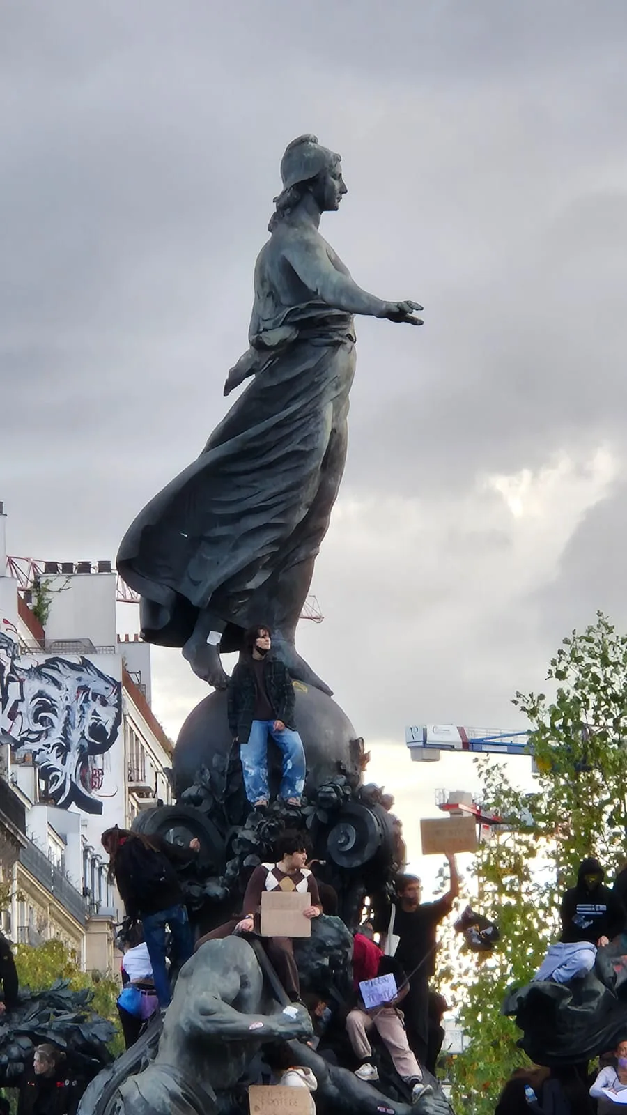 Εσωτερική εικόνα άρθρου