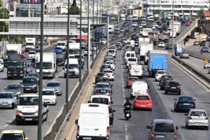 Κίνηση τώρα στον Κηφισό: Χάος μετά από καραμπόλα πέντε αυτοκινήτων