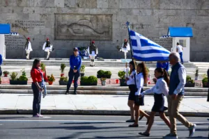 28η Οκτωβρίου: Πότε θα γίνουν οι σχολικές γιορτές – Τι ισχύει για τις απουσίες