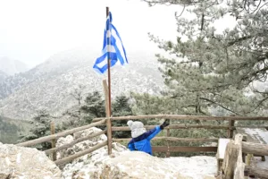 Καιρός: Πολικό ψύχος από τη Ρωσία «χτυπά» την Ελλάδα σε λίγες ώρες – Έρχονται χιόνια στην Πάρν