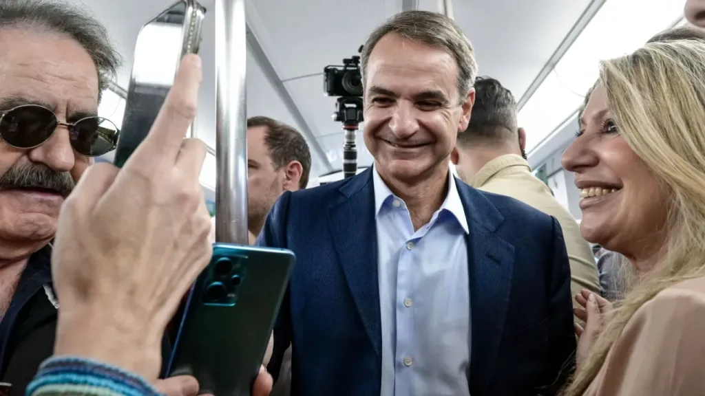 Κυριάκος Μητσοτάκης: Ακολούθησε το δρομολόγιο της Γραμμής 1 – «14 πλήρως ανακατασκευασμένοι συ