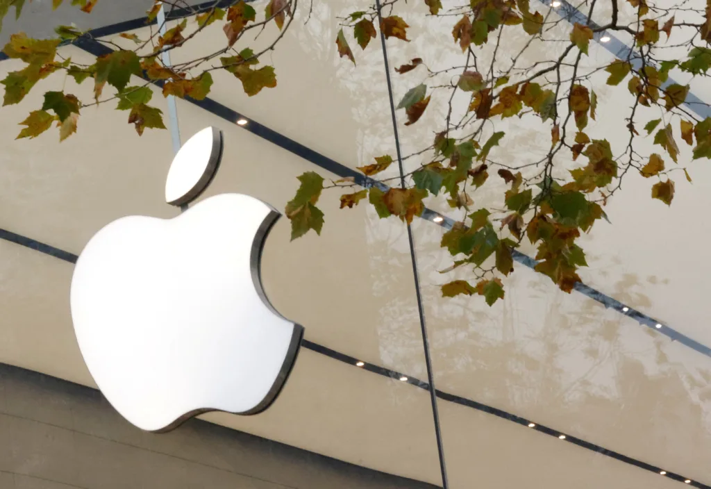 Γαλλία: Πήγαν να κάνουν τη μεγάλη μπάζα στην Apple, αλλά τα κλεμμένα iPhone τούς επιφύλασσαν μια έκπ