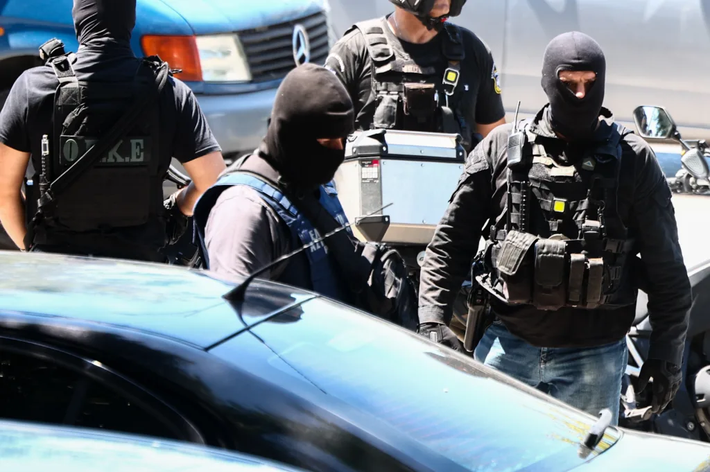 Θεσσαλονίκη: Στην ανακρίτρια οι δύο κατηγορούμενοι για τη φονική επίθεση με γκαζάκια στο σπίτι της ο
