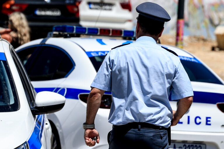 Μενίδι: Θρίλερ με τη νεκρή 89χρονη – Τη βρήκε ο ανιψιός της – Ποιος ο ρόλος του γιου της