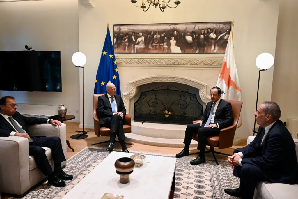 Εσωτερική εικόνα άρθρου