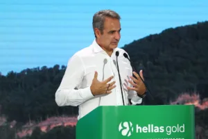 «Συμφωνία αλήθειας» και χρυσό αναπτυξιακό στίγμα Μητσοτάκη από τη Χαλκιδική