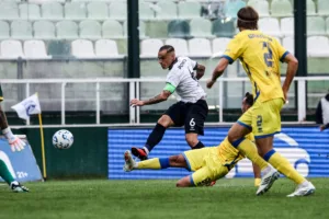 Super League: Δεύτερη σερί νίκη για την Κηφισιά – Κέρδισε με 2-0 τον Παναιτωλικό