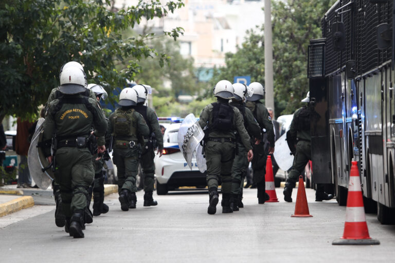 Marfin: Ώρα απολογιών για τον φονικό εμπρησμό – Στην ανακρίτρια οι κατηγορούμενοι για τρομοκρατία