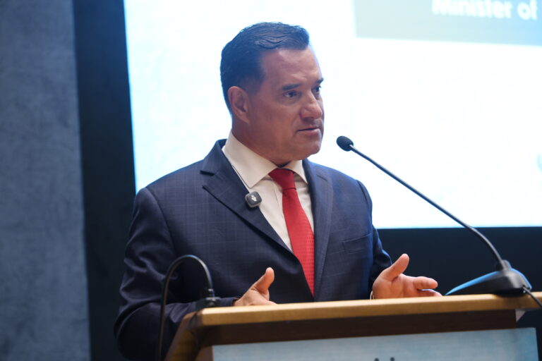 Γεωργιάδης κατά Τσίπρα: «Σώπα ρε μεγάλε Ναπολέοντα σε συσκευασία Ιούλιου Καίσαρος – Στο τέλος θα τον περάσει και η Καρυστιανού!»