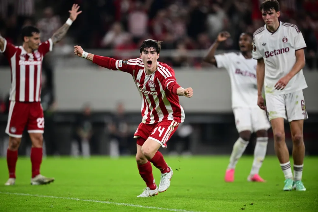 Europa League: Τεράστια νίκη με 1-0 του Ολυμπιακού επί της Σπάρτα Πράγας και συνεχίζει αήττητος στη 